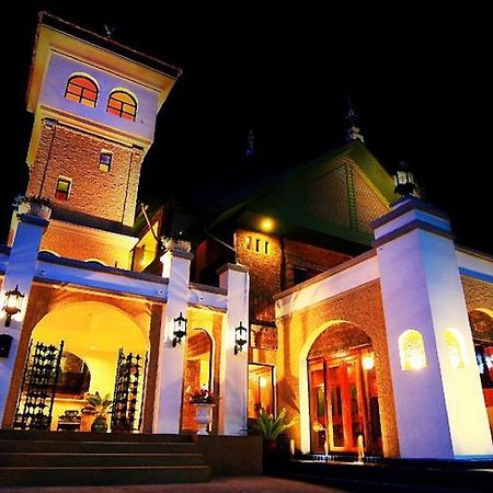 The Castle Chiang Mai Hotel ภายนอก รูปภาพ